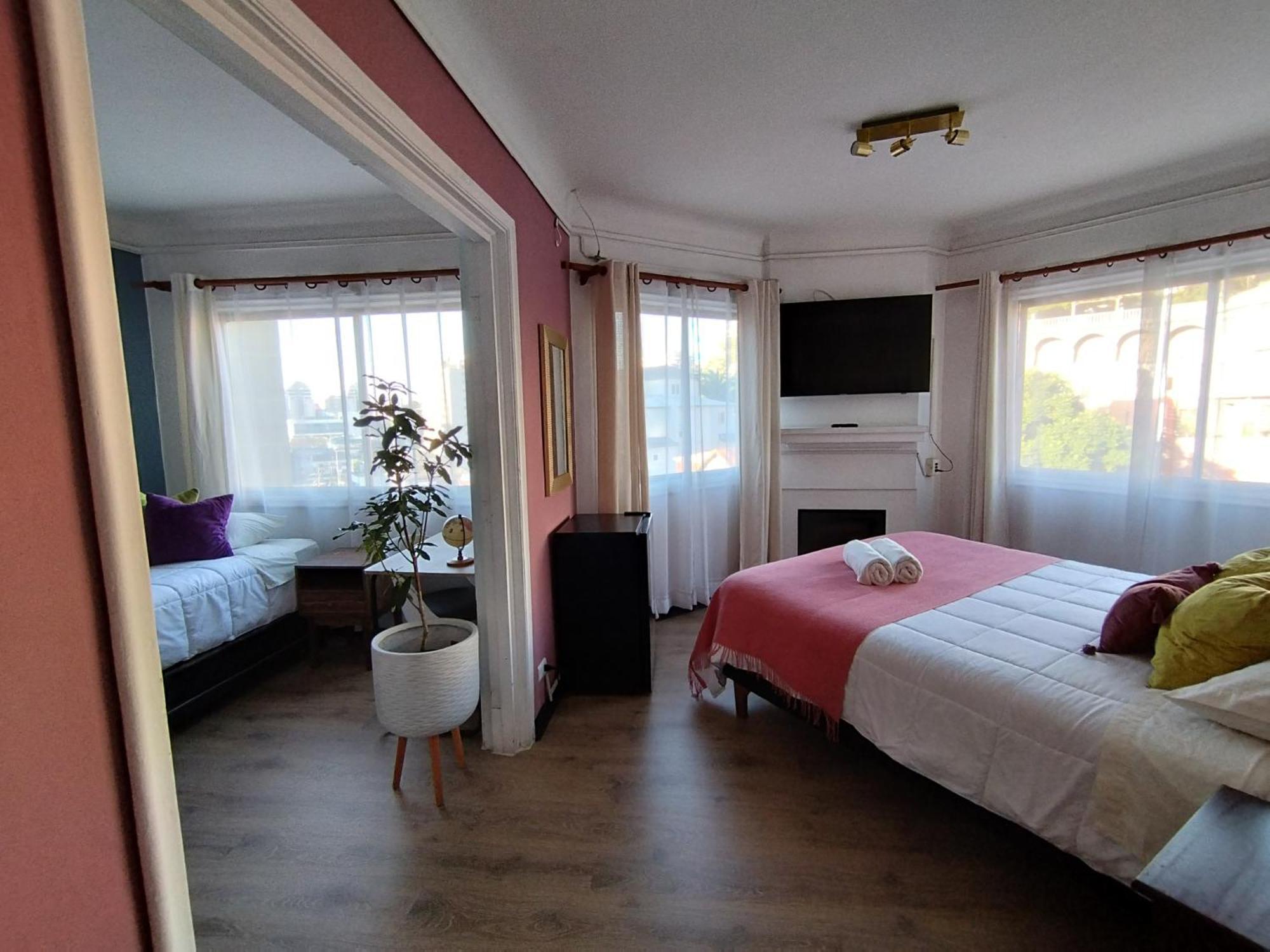 וינה דל מר Hostal Casa Lhotse מראה חיצוני תמונה